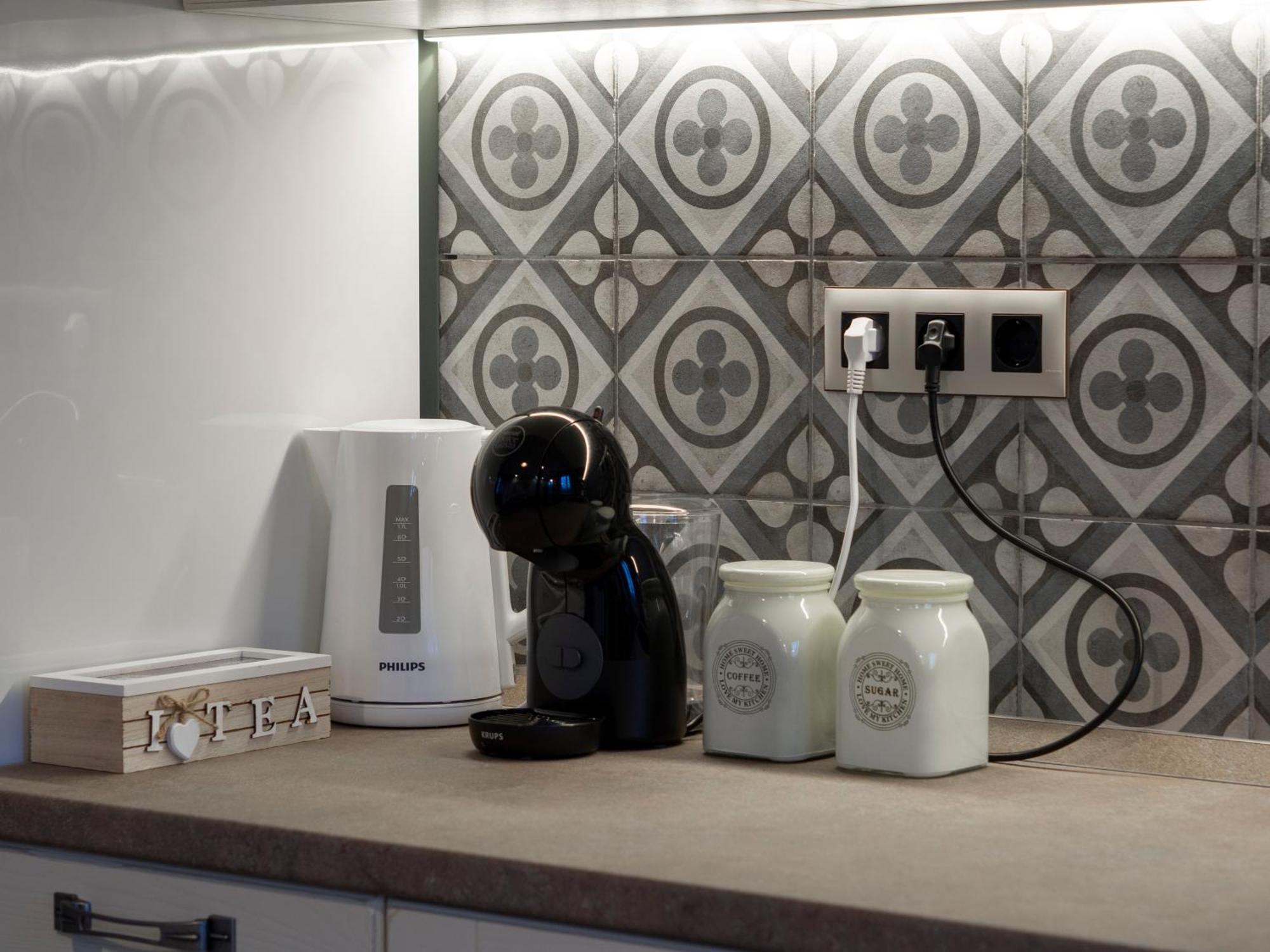 Апартаменты Stylish 1Bd - Free Private Garage Пловдив Экстерьер фото